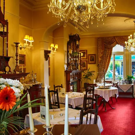Bed & Breakfast Innisfree House