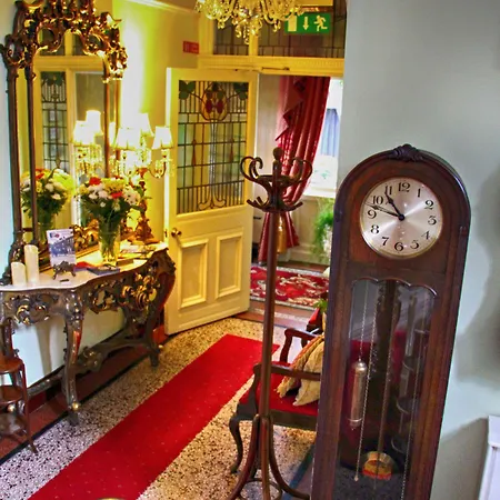 Nocleg ze śniadaniem Innisfree House 4*