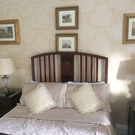 Nocleg ze śniadaniem Innisfree House 4*